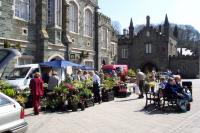 Bedford Square market