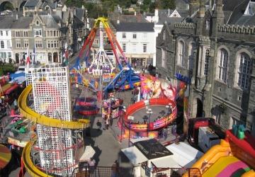 Fair rides in Bedford Square